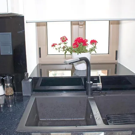 Maria's , 50 Meters From Beach , Renovated Apartment *