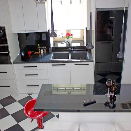Apartment Maria's , 50 Meters From Beach , Renovated *